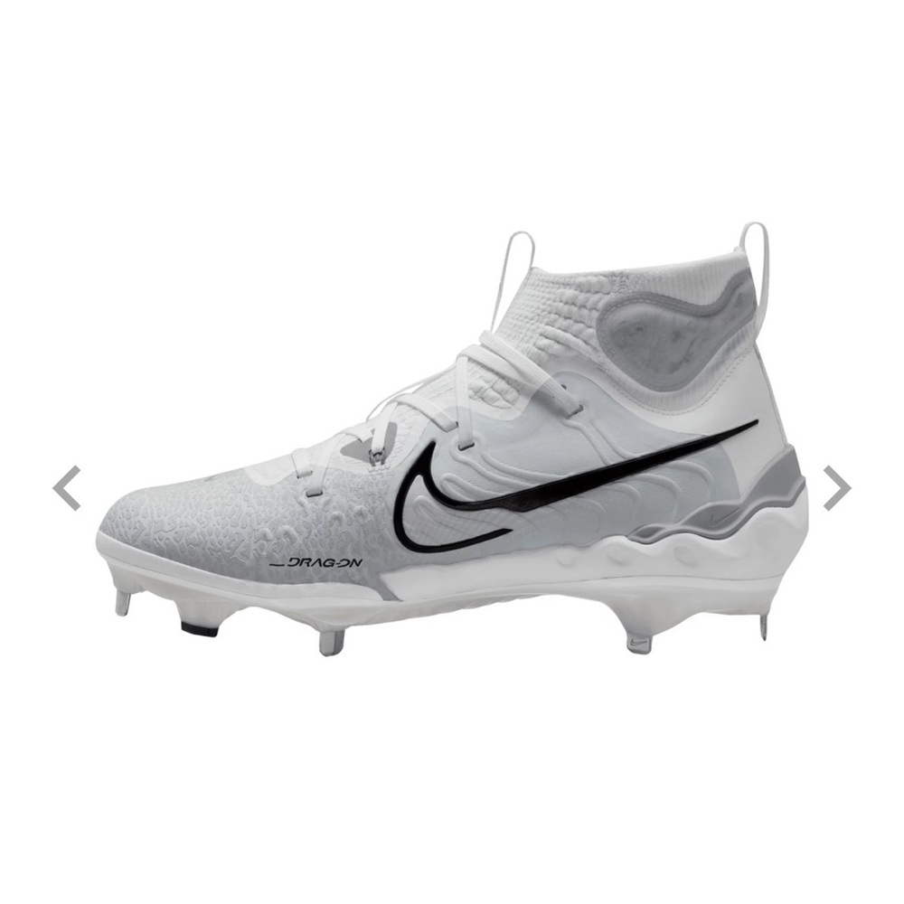 Men’s Nike baseball cleats